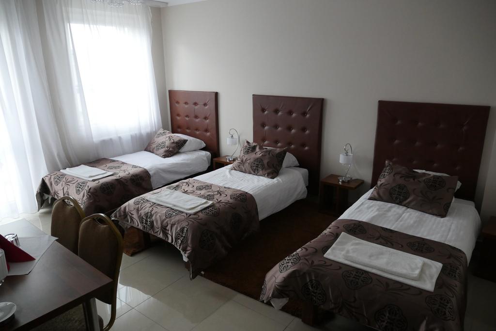 Hotel i Restauracja Belweder Porosły Zimmer foto