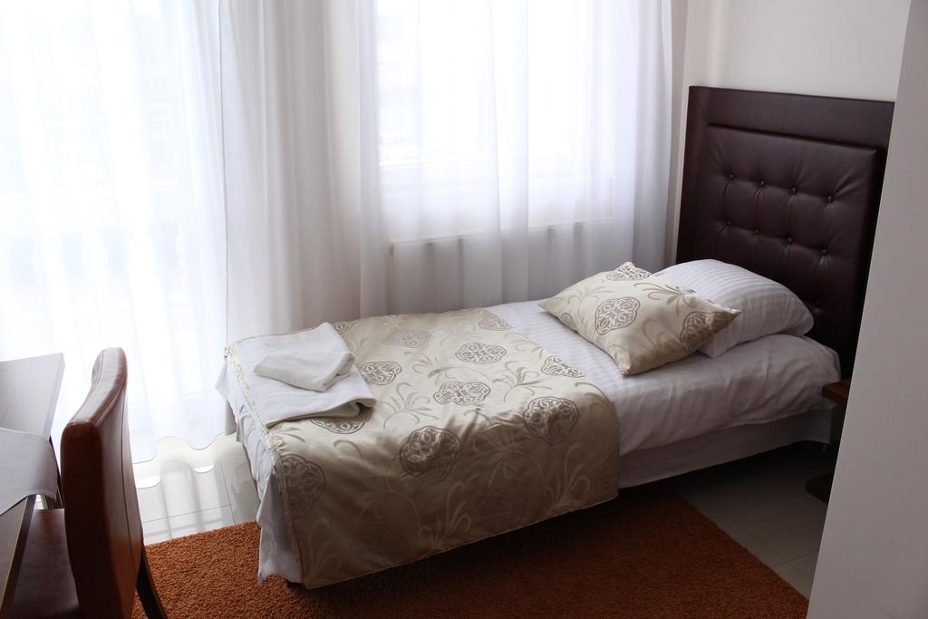 Hotel i Restauracja Belweder Porosły Zimmer foto
